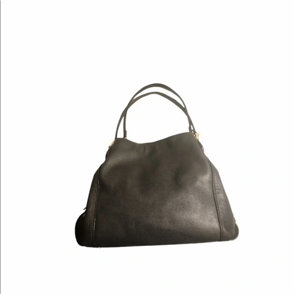 Coach Edie 31 Leather Shoulder Bag Black leather